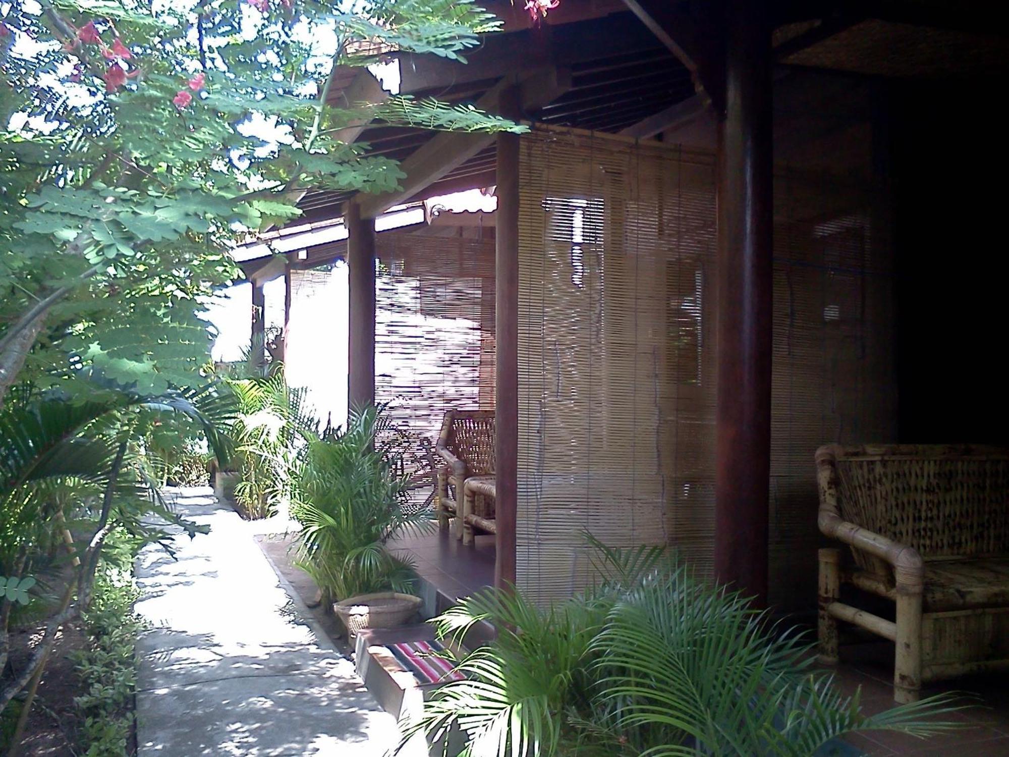 Alexyane Paradise Bungalow Gili Trawangan Esterno foto