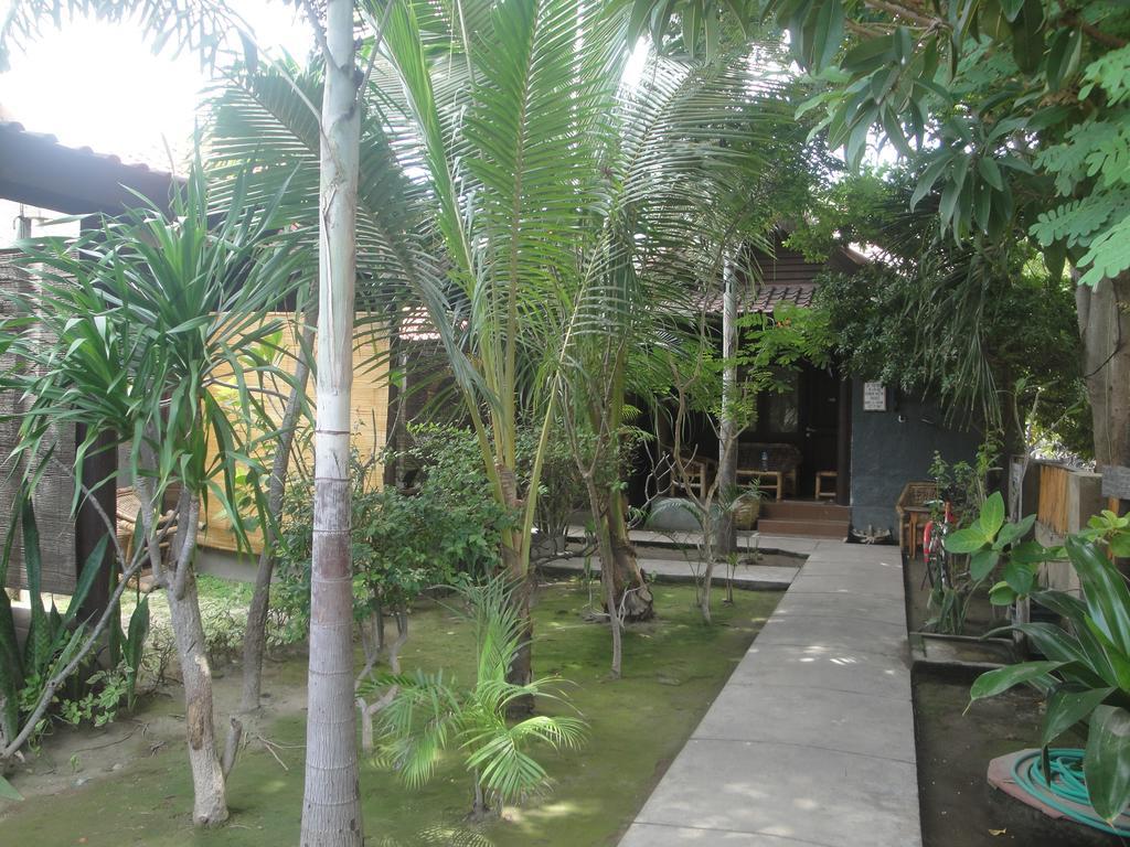 Alexyane Paradise Bungalow Gili Trawangan Esterno foto