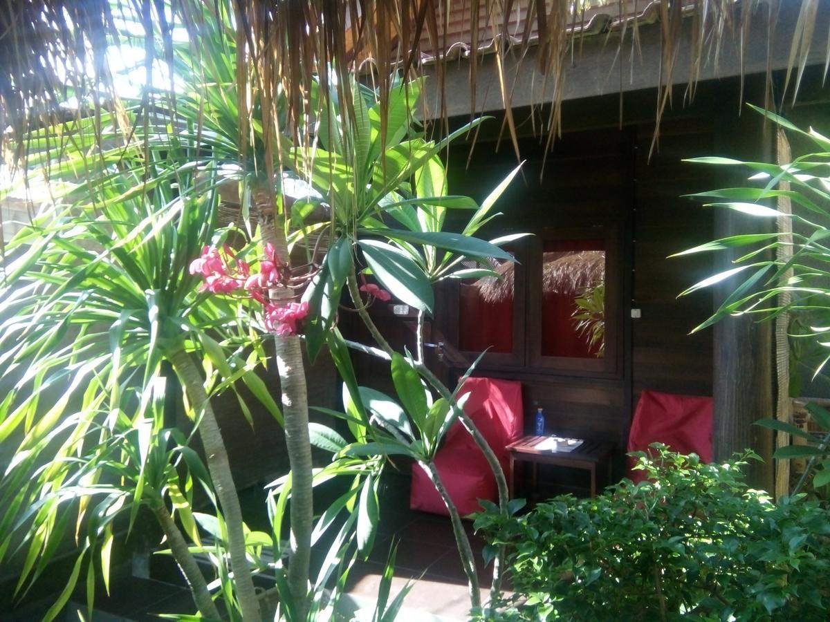 Alexyane Paradise Bungalow Gili Trawangan Esterno foto