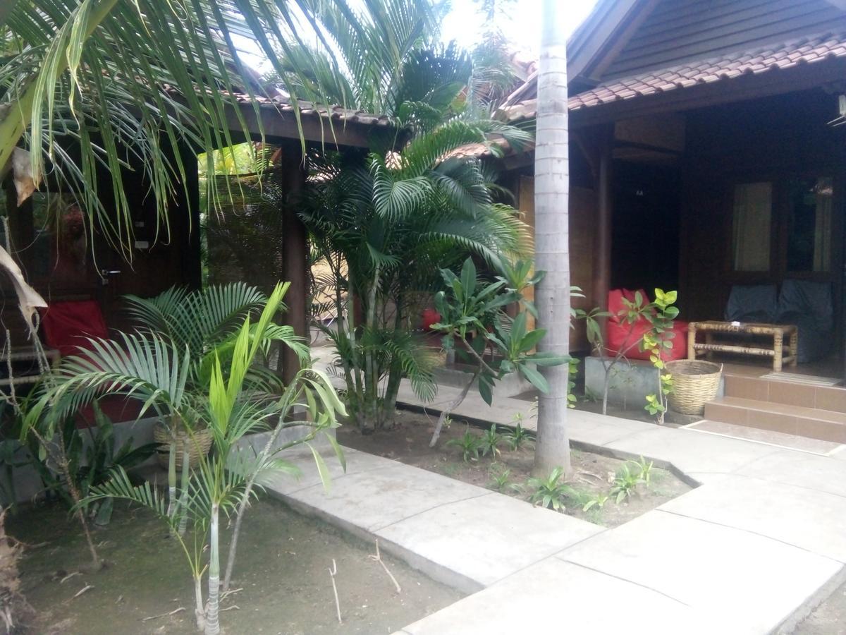 Alexyane Paradise Bungalow Gili Trawangan Esterno foto