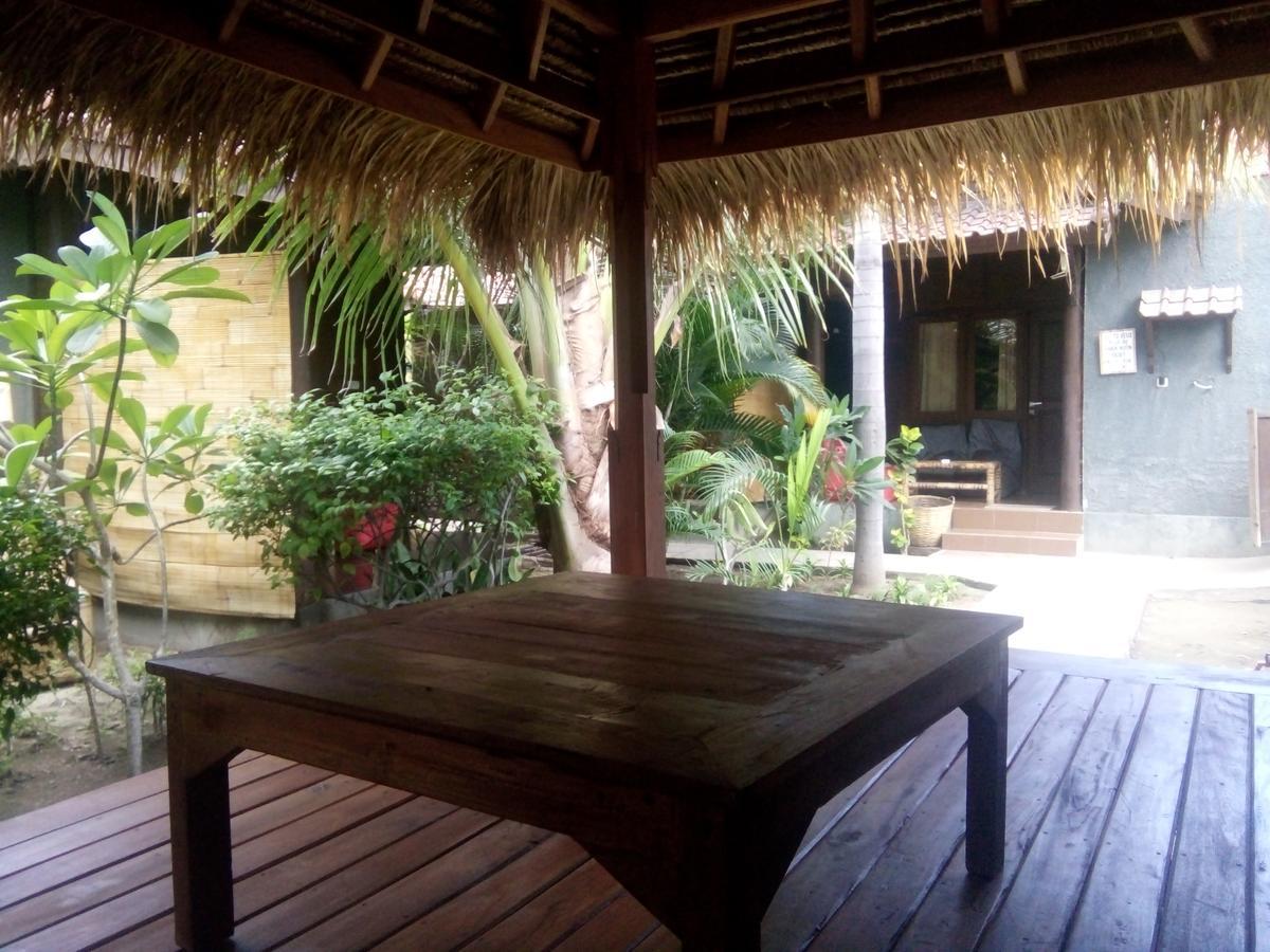 Alexyane Paradise Bungalow Gili Trawangan Esterno foto